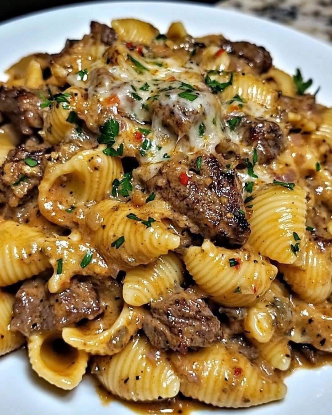 Creamy paprika steak shells recipe
